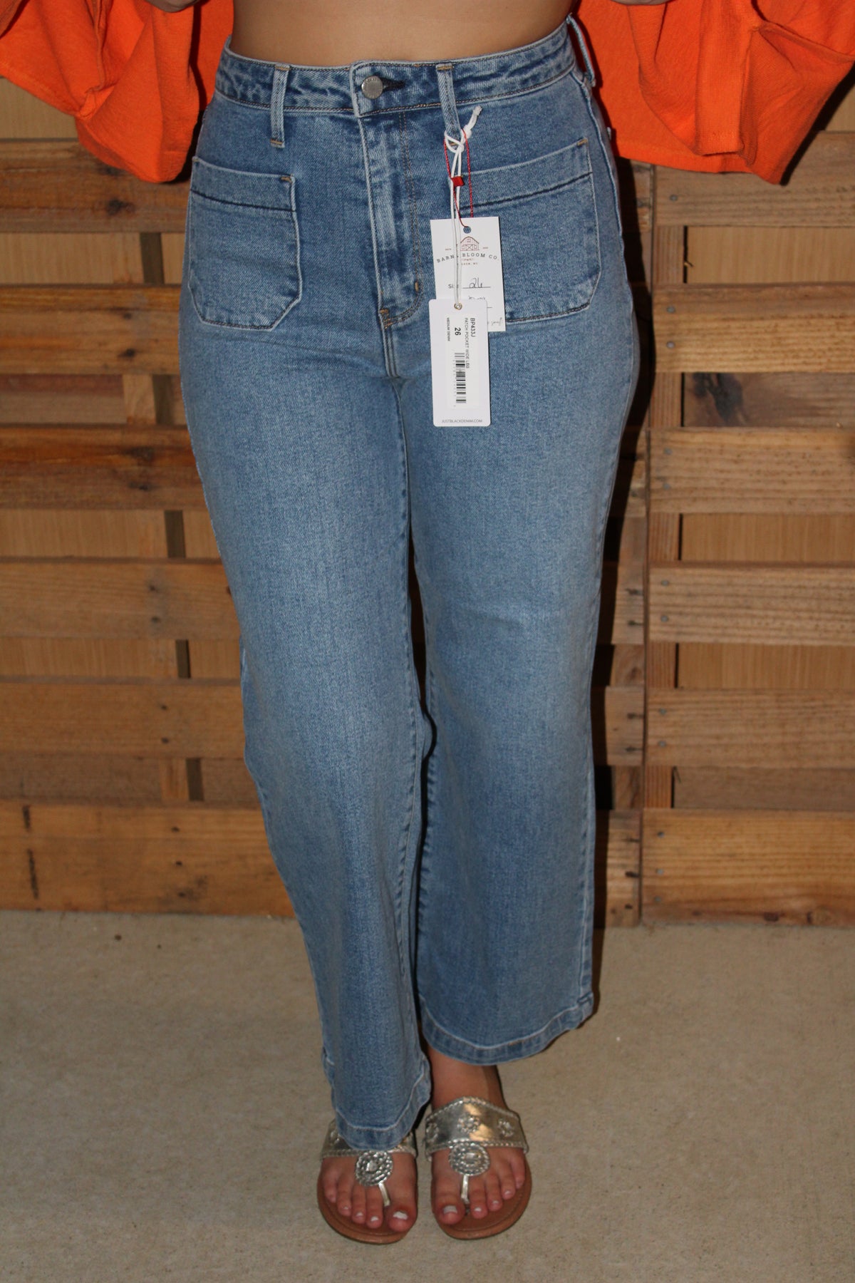 Patch Pocket Wide Leg Jeans